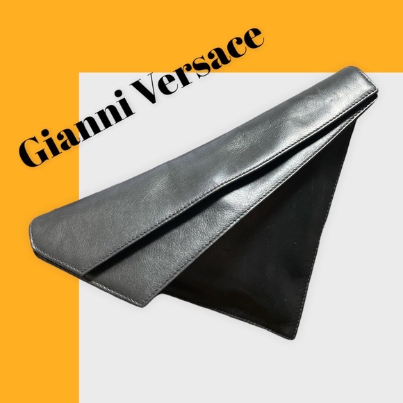 Rare Triangular Black Clutch Bag by Gianni Versace Couture 1980 - Picture 5 of 16
